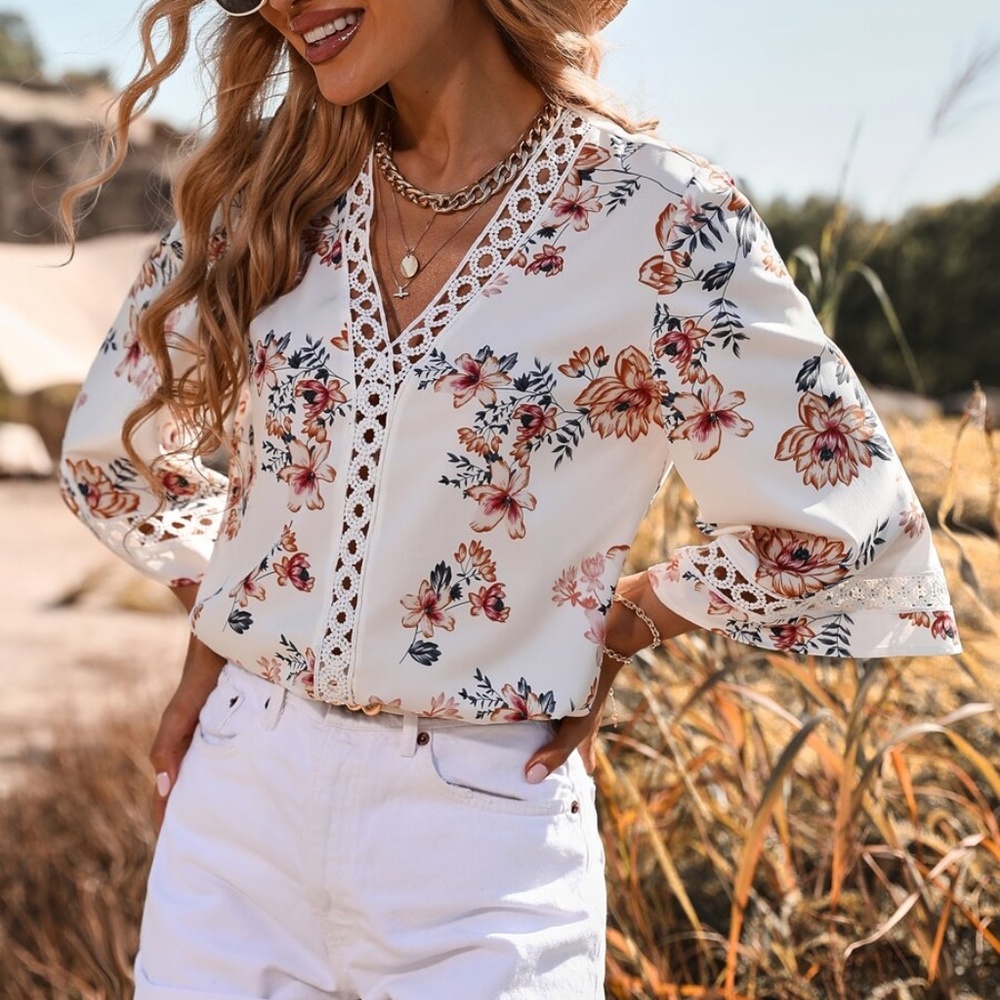 Boho Floral Print Lace V neck Flounce Sleeve Blouse - Picture 2 of 5